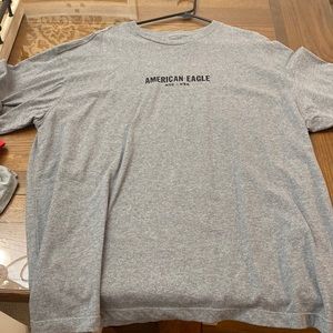 Like new worn once American Eagle t shirt